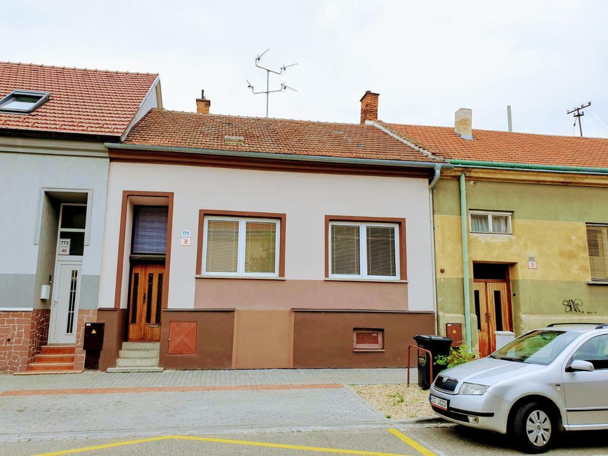 BřeclavCechovka公寓 外观 照片